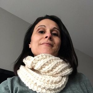Meet your Posher, Leeann